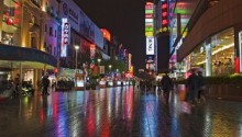 南京路成新零售试验场，上海再领中国商业新方向