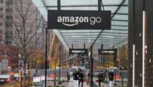 贝佐斯的“Amazon Go”与马云的“新零售”,谁能引爆线下零售?